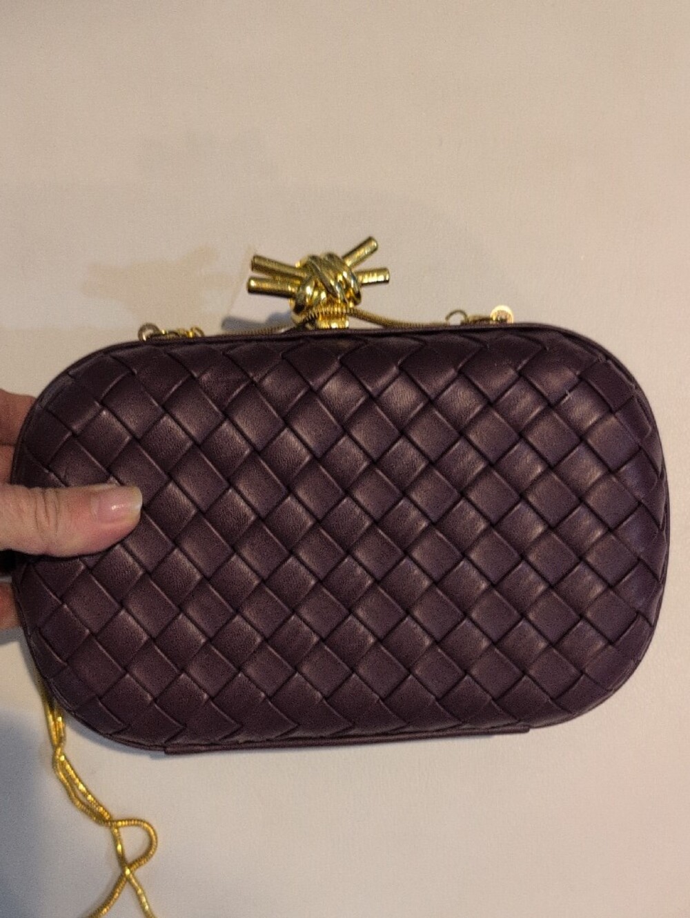 Woven Leather Purple Crossbody Clutch with Gold Chain - Picture 4 of 16